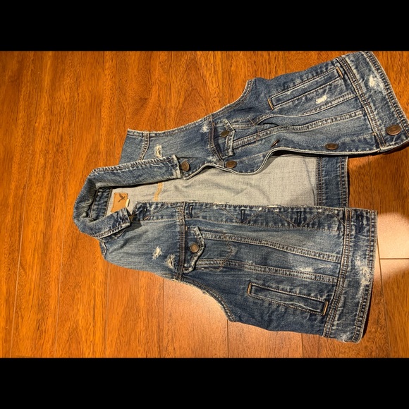 Sleeveless Jean Jacket Women - Picture 1 of 2